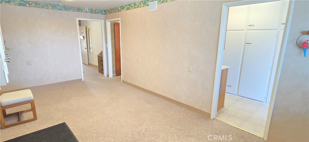 133 N G Street Property Photo 14