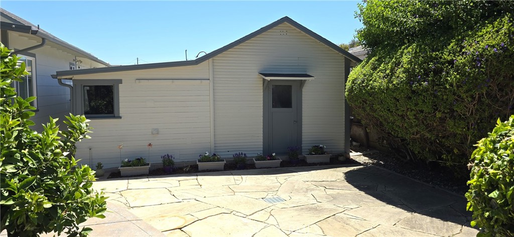 133 N G Street Property Photo 26