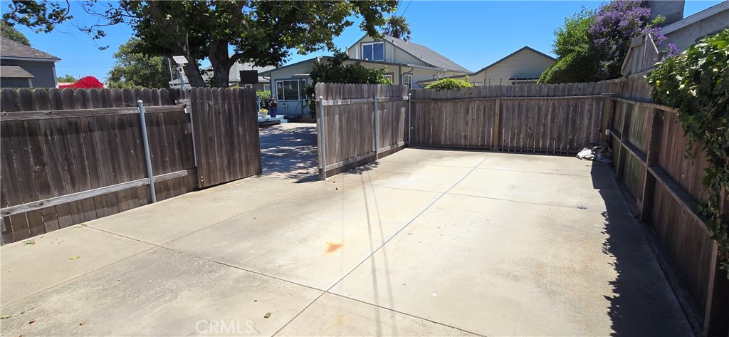 133 N G Street Property Photo 38