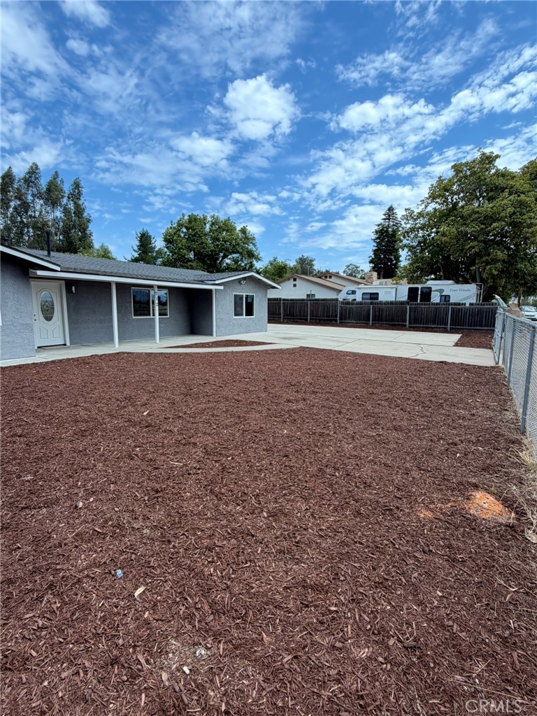712 Southland Property Photo 2