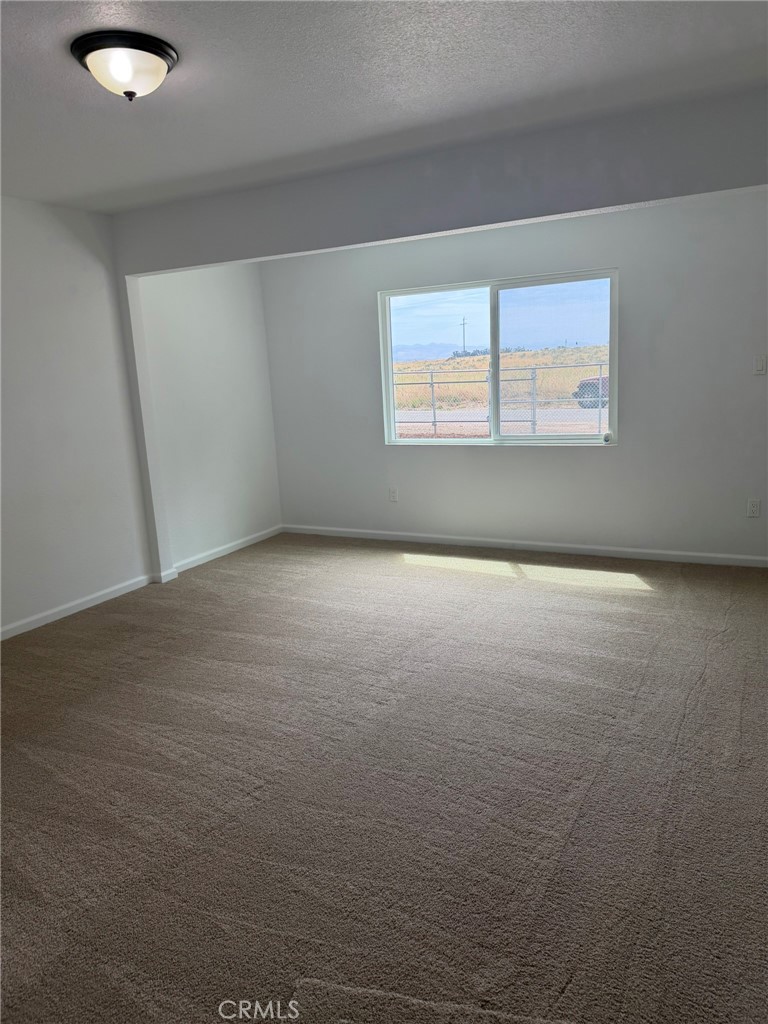 712 Southland Property Photo 20