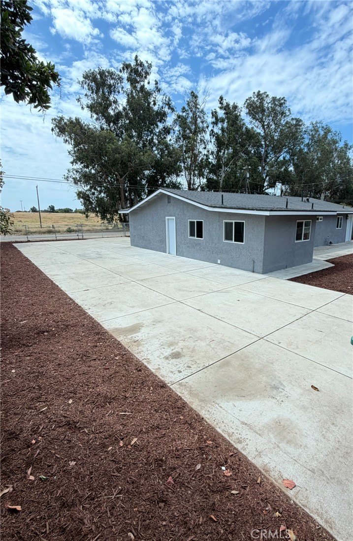 712 Southland Property Photo 33