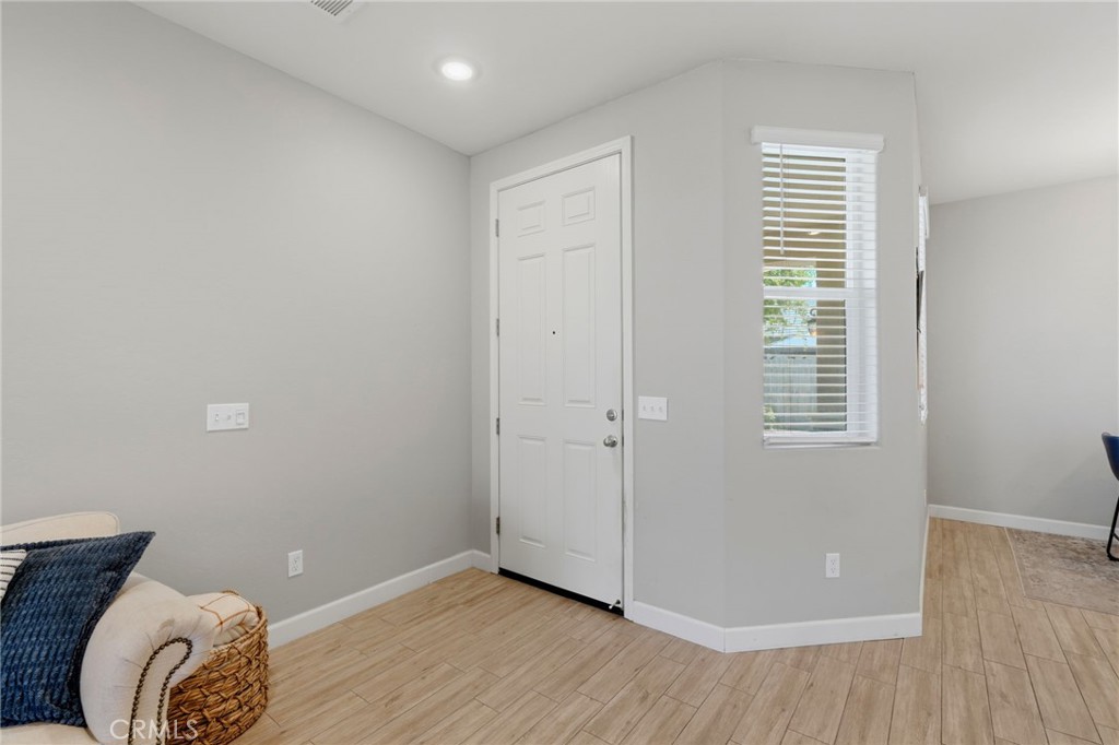 3207 N Kent Street Property Photo 16