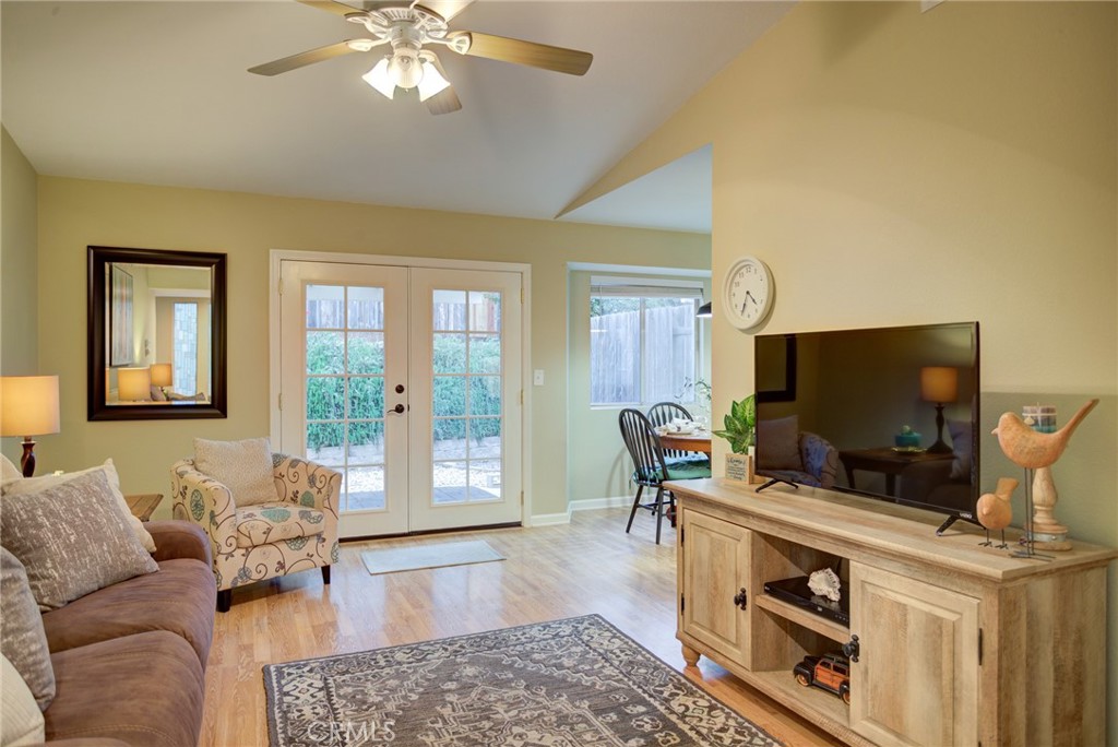 166 Summit Drive Property Photo 3