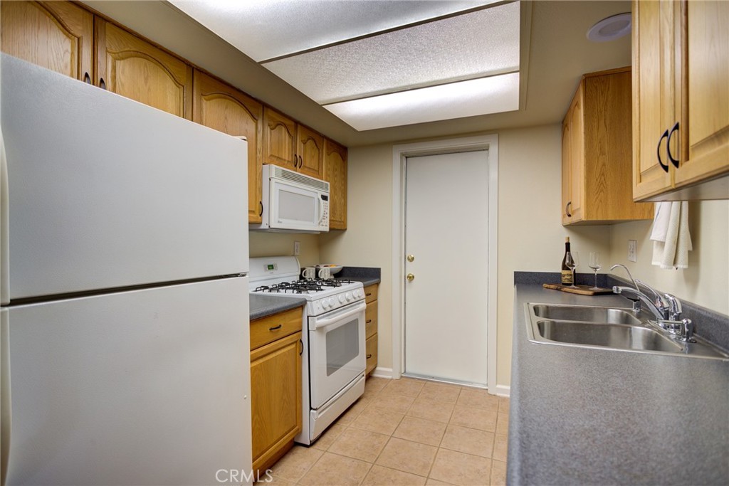 166 Summit Drive Property Photo 8