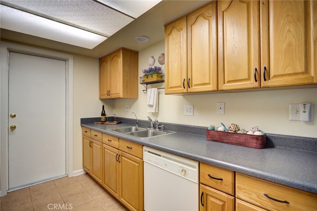 166 Summit Drive Property Photo 9