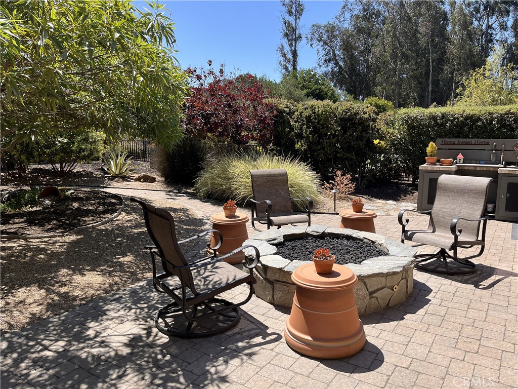 1007 Maggie Lane Property Photo 6