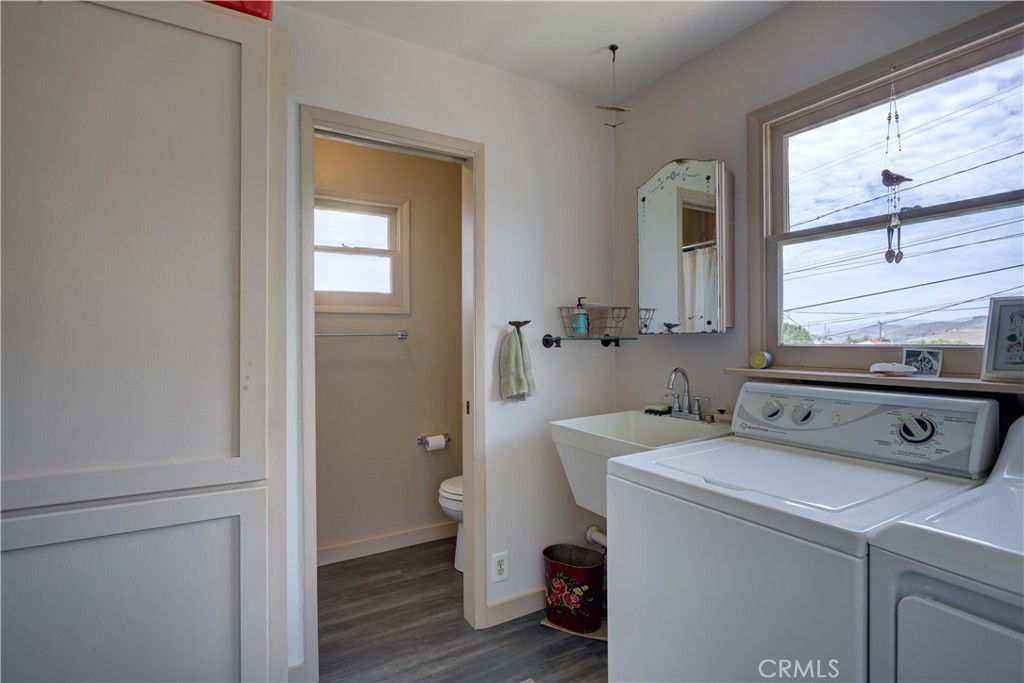 953 Anchor Street Property Photo 8
