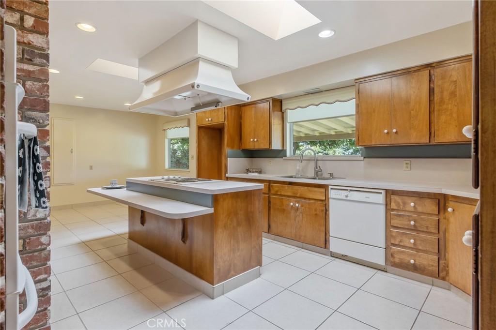 8640 12th Property Photo 18