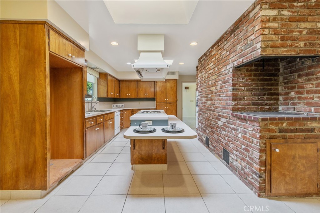 8640 12th Property Photo 19