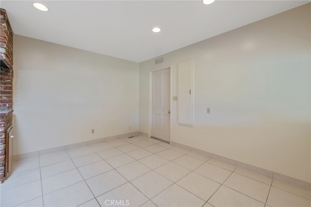 8640 12th Property Photo 25
