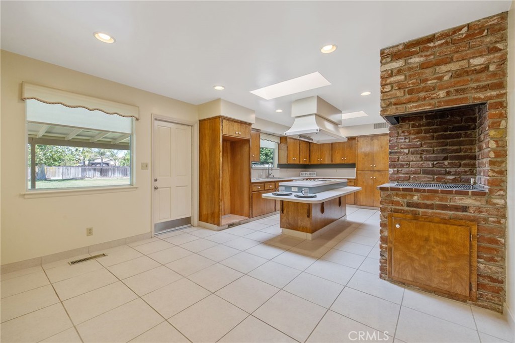 8640 12th Property Photo 26