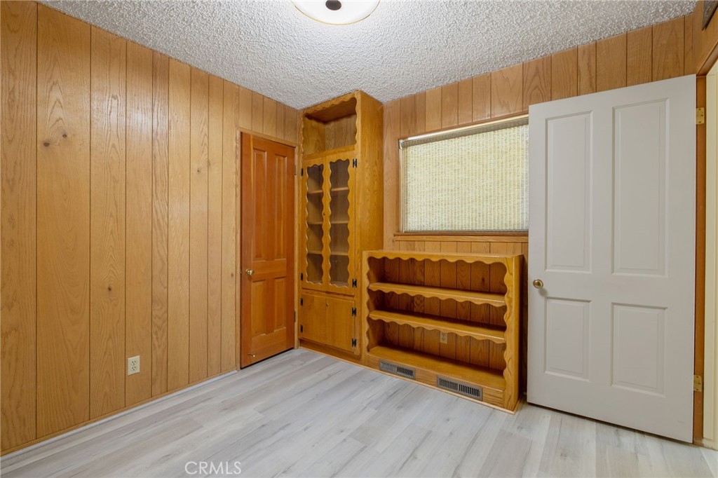 8640 12th Property Photo 30