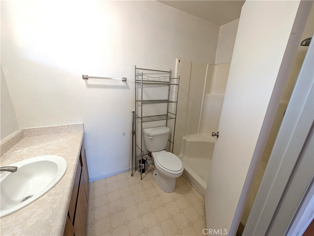 1609 Manhattan Property Photo 5