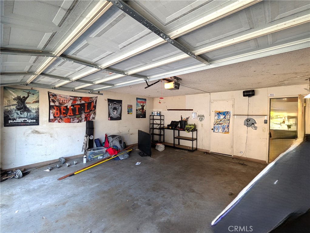 1609 Manhattan Property Photo 30