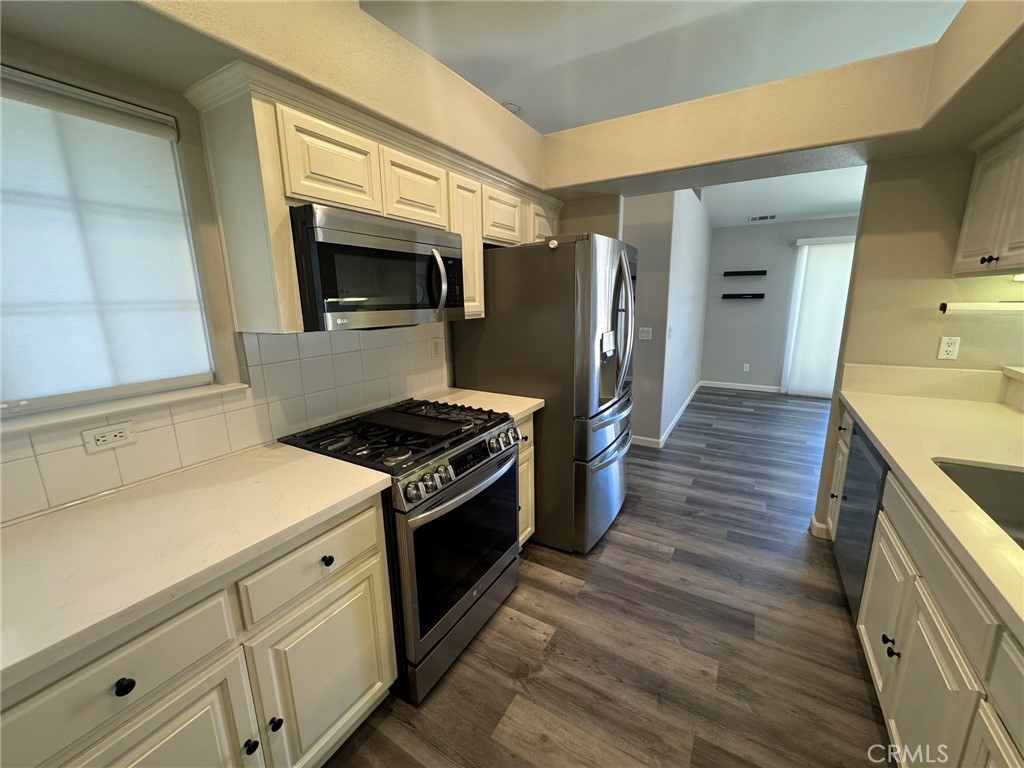 1277 Galaxy Street Property Photo 5