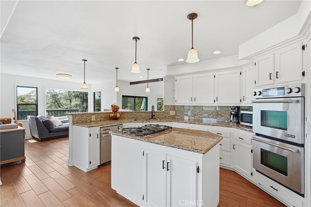 8110 Castenada Property Photo 15