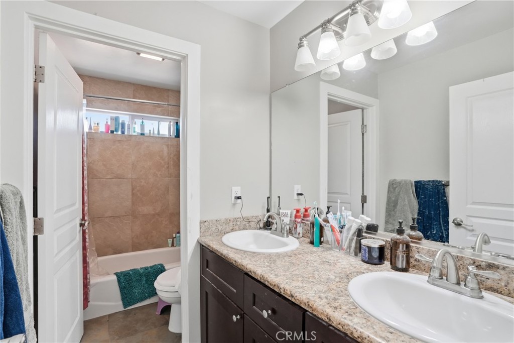 2039 Vista Oaks Way Property Photo 14