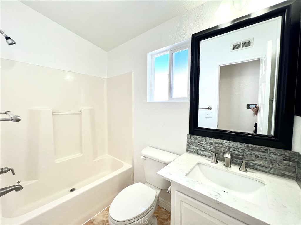 449 W Tefft 17 Property Photo 10