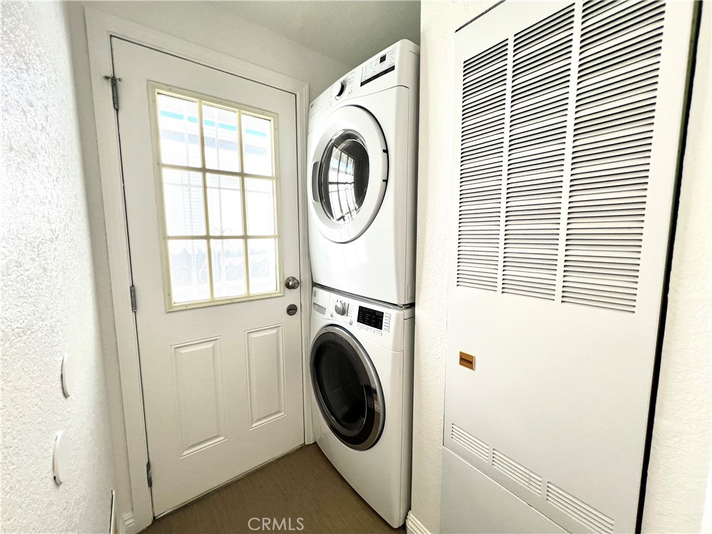 449 W Tefft 17 Property Photo 11