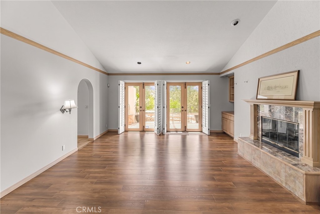5939 Oakhill Drive Property Photo 12