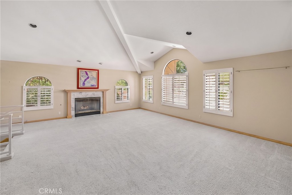 5939 Oakhill Drive Property Photo 14