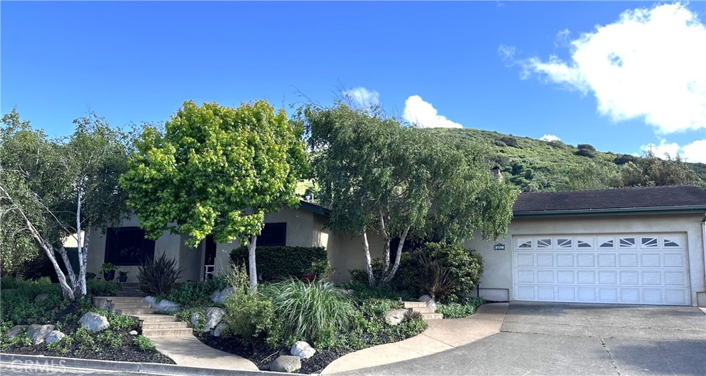 641 University Drive