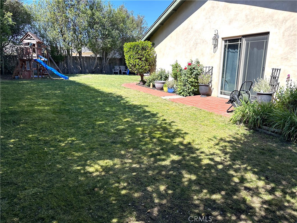 641 University Drive Property Photo 30