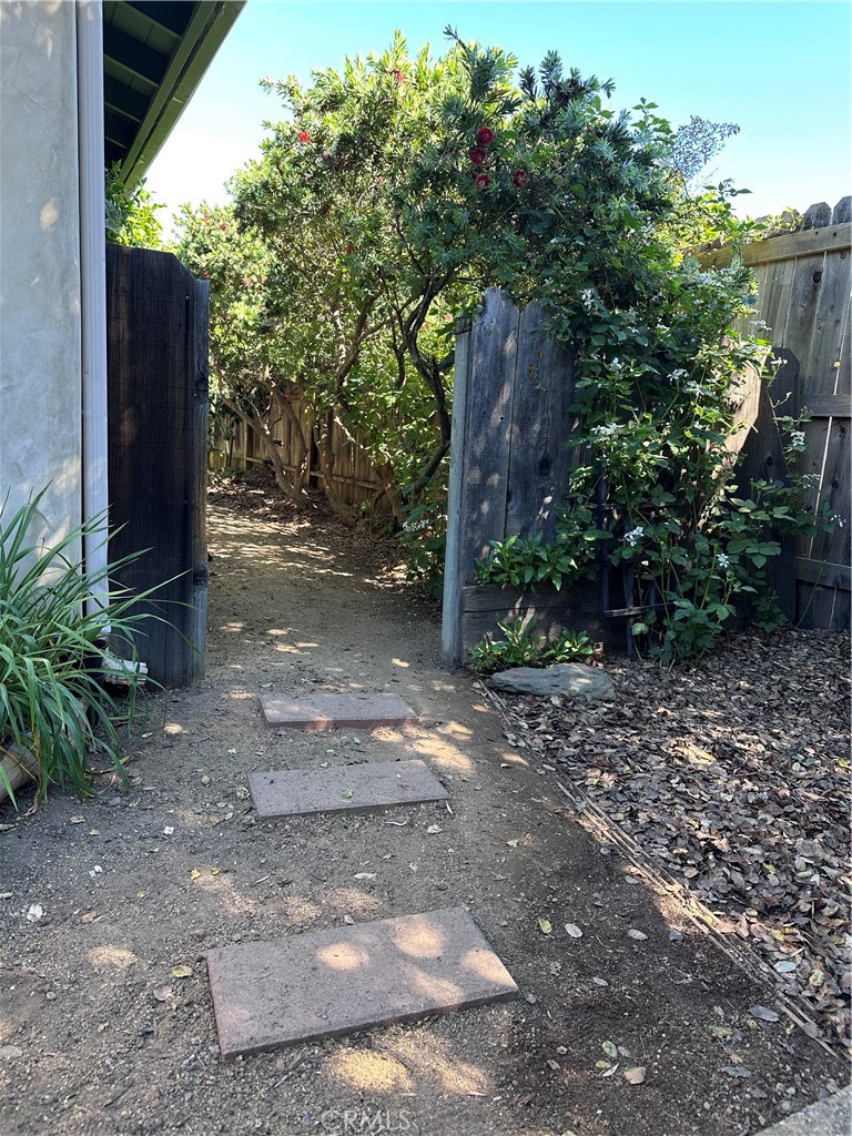 641 University Drive Property Photo 32