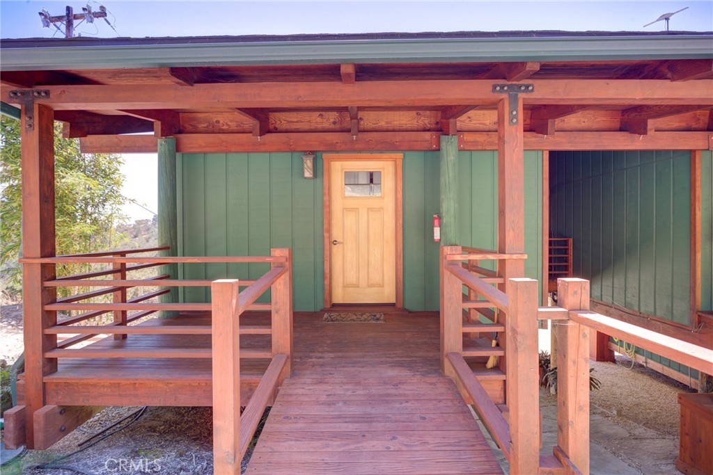 1615 Bee Canyon Road Property Photo 2