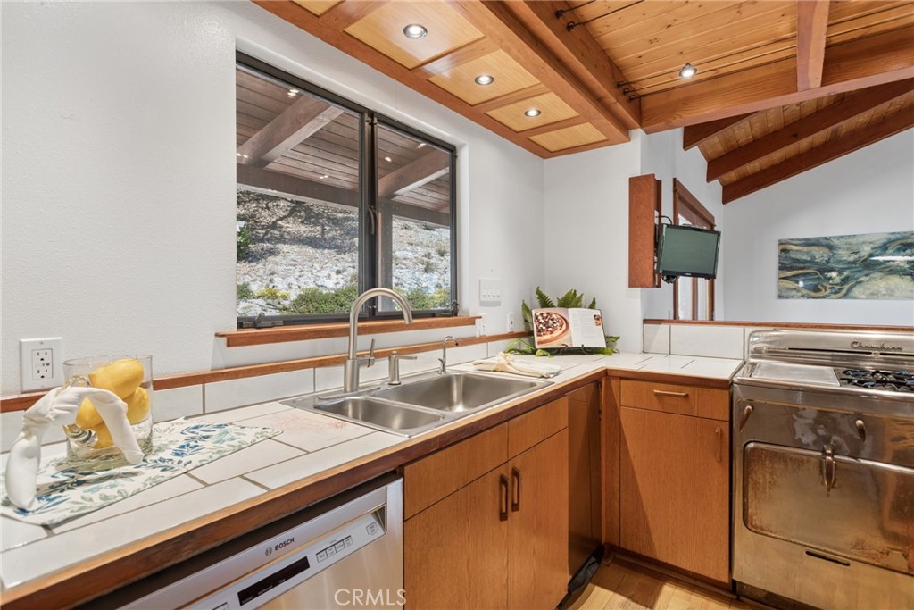 1615 Bee Canyon Road Property Photo 15
