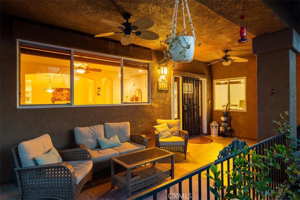 322 Montebello Oaks Property Photo 6