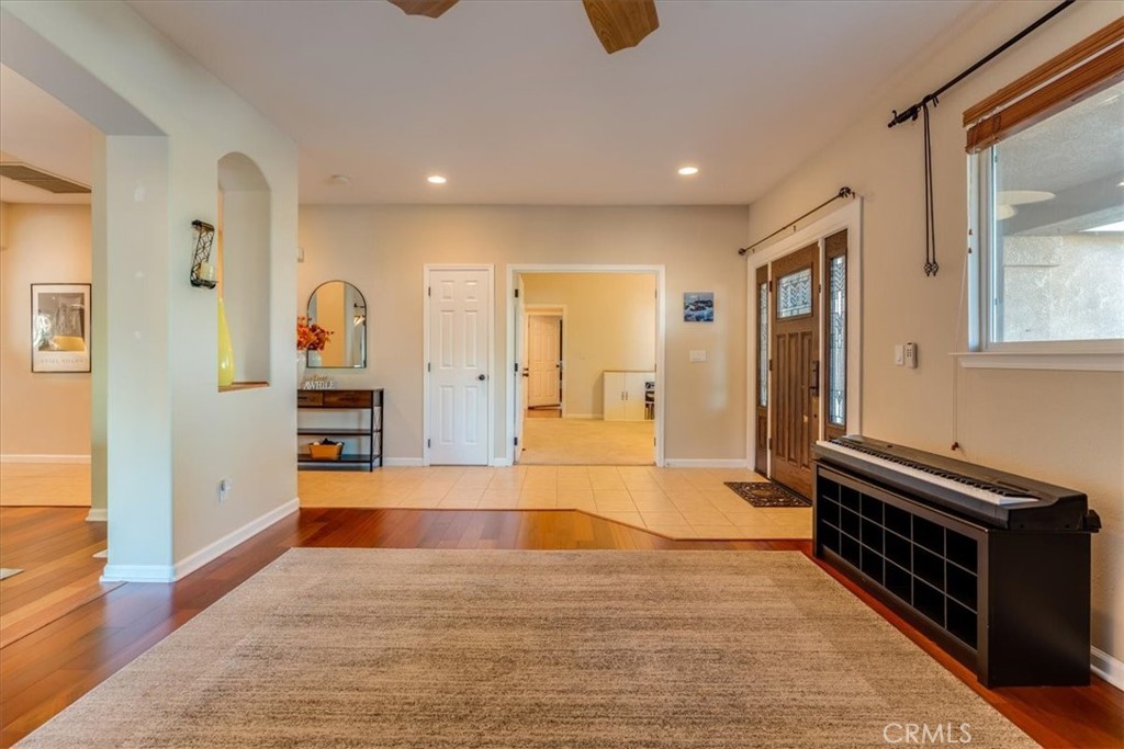 322 Montebello Oaks Property Photo 12