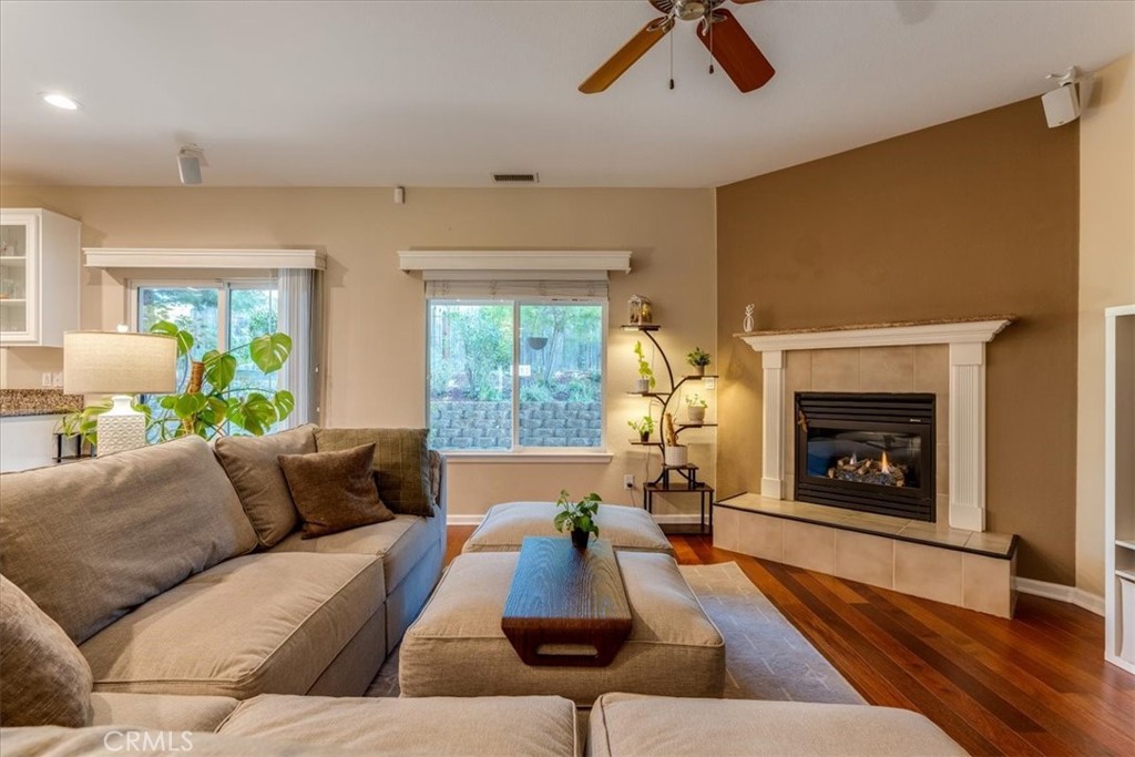 322 Montebello Oaks Property Photo 17