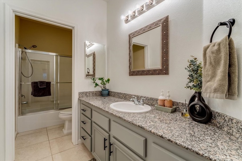 322 Montebello Oaks Property Photo 46