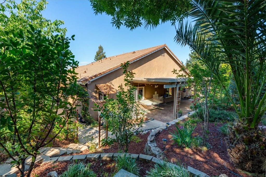 322 Montebello Oaks Property Photo 53