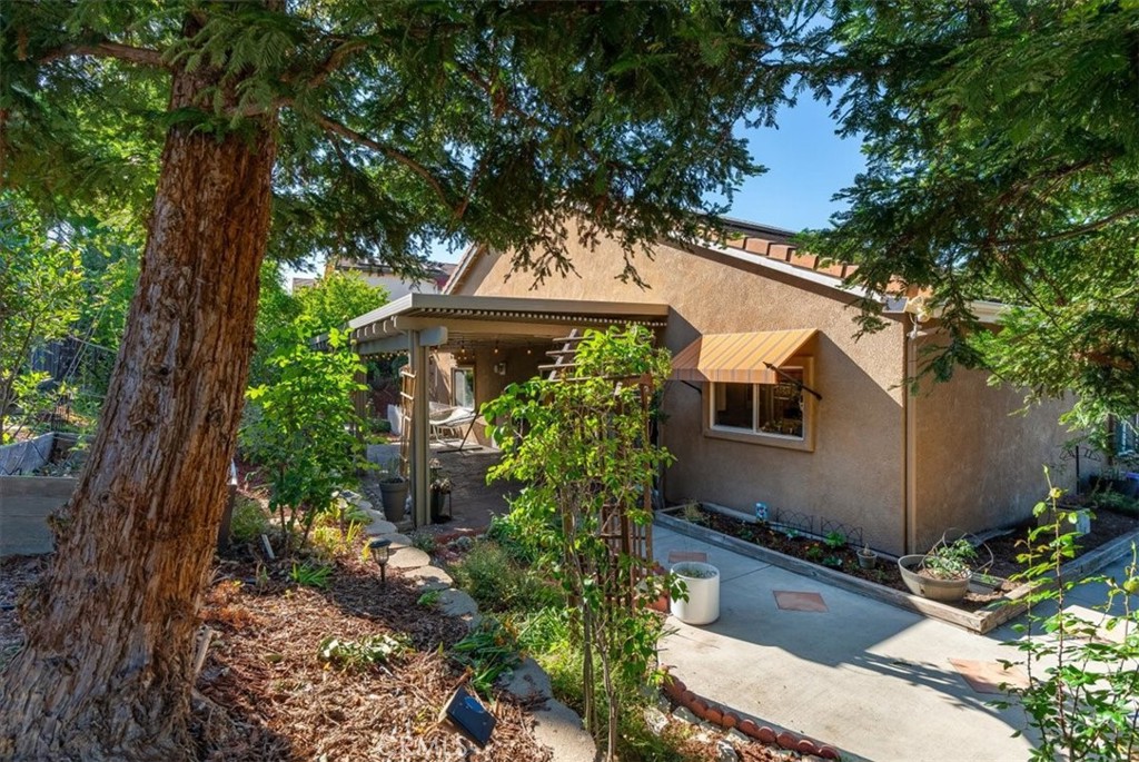 322 Montebello Oaks Property Photo 54