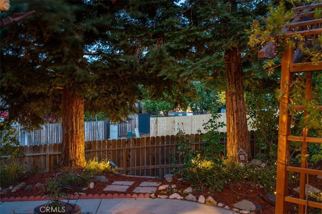 322 Montebello Oaks Property Photo 60