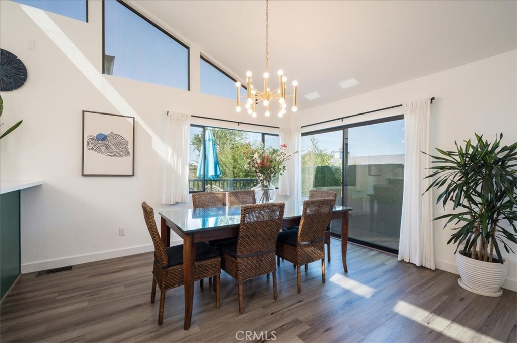 365 Bristol Street Property Photo 6