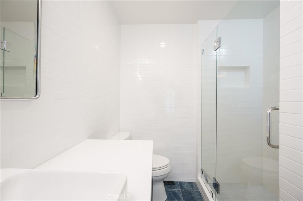 365 Bristol Street Property Photo 15