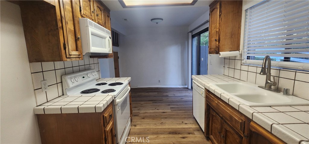 1057 Meadow Property Photo 34