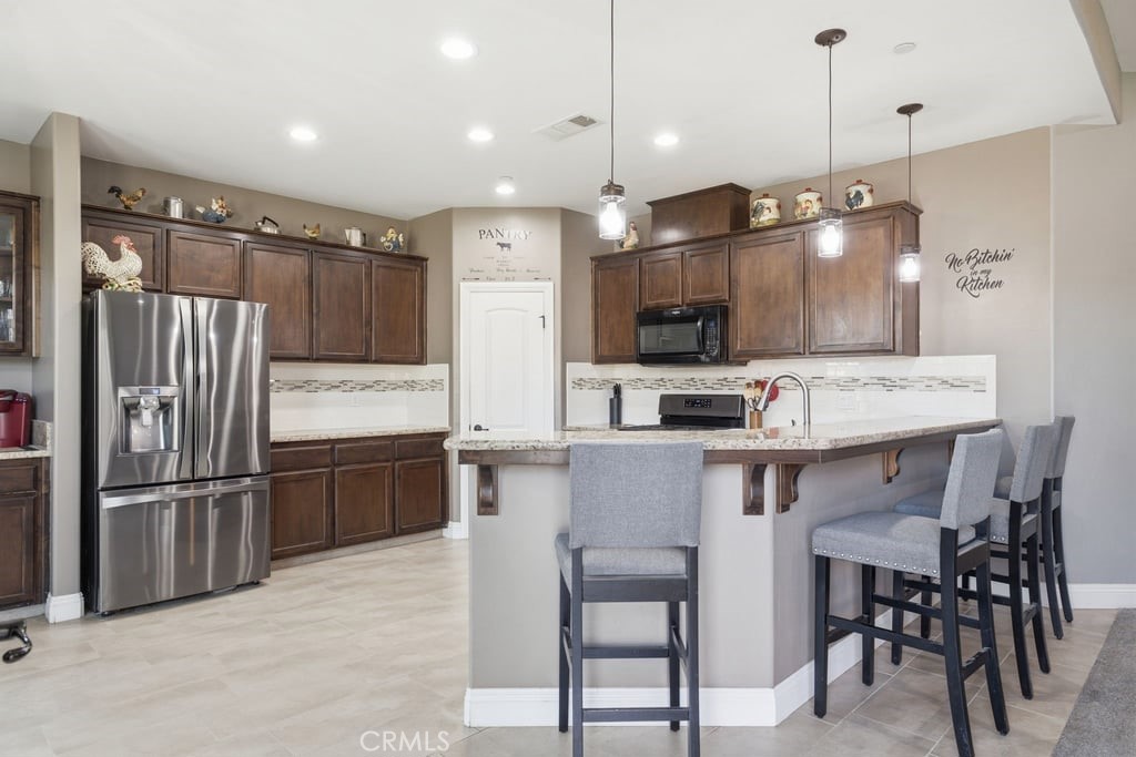 405 Hillard Property Photo 15