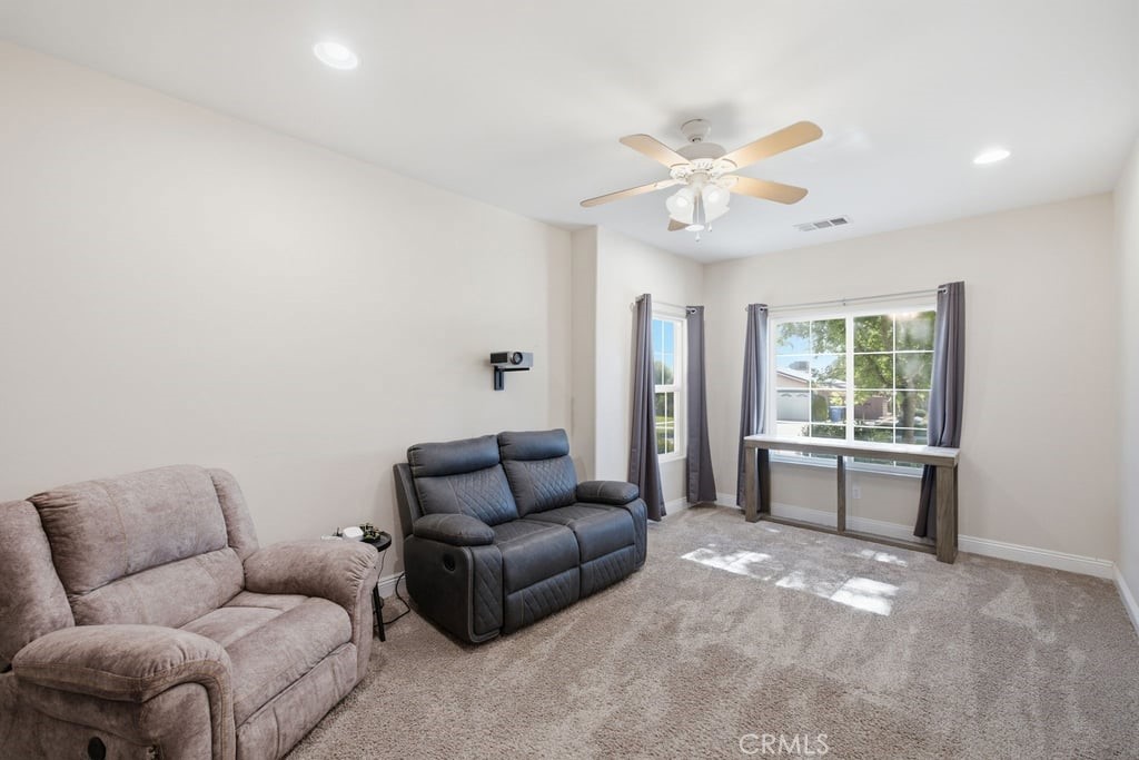 405 Hillard Property Photo 23