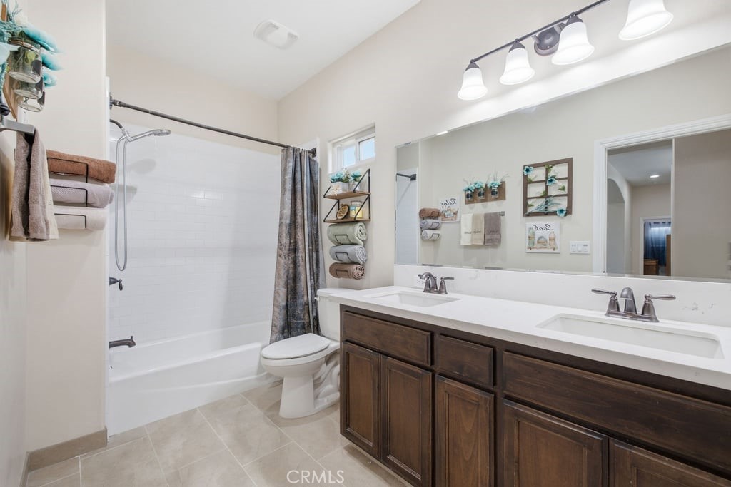 405 Hillard Property Photo 35