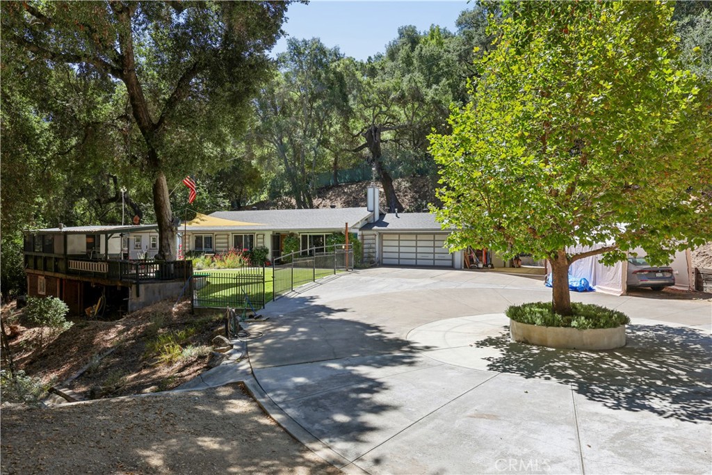 8390 Del Rio Property Photo 1