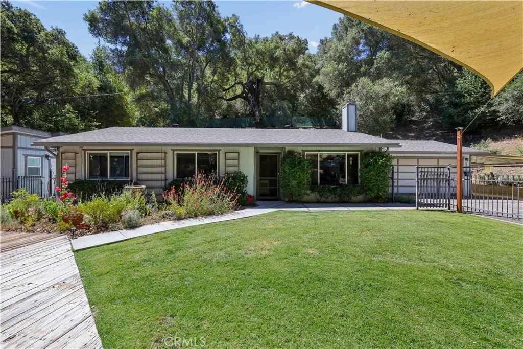 8390 Del Rio Property Photo 3