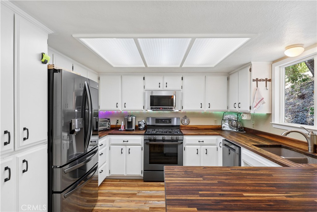 8390 Del Rio Property Photo 4