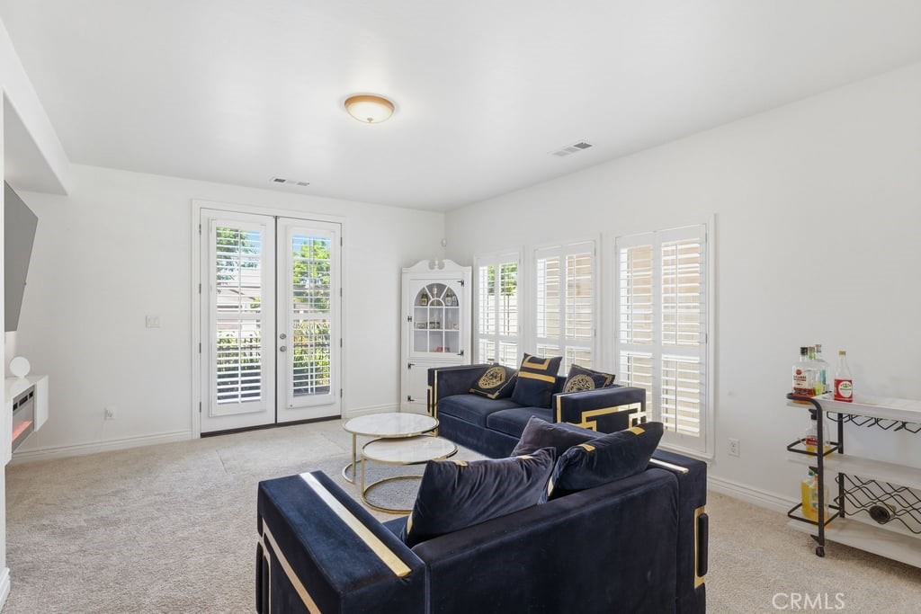 2510 Edingal Property Photo 7