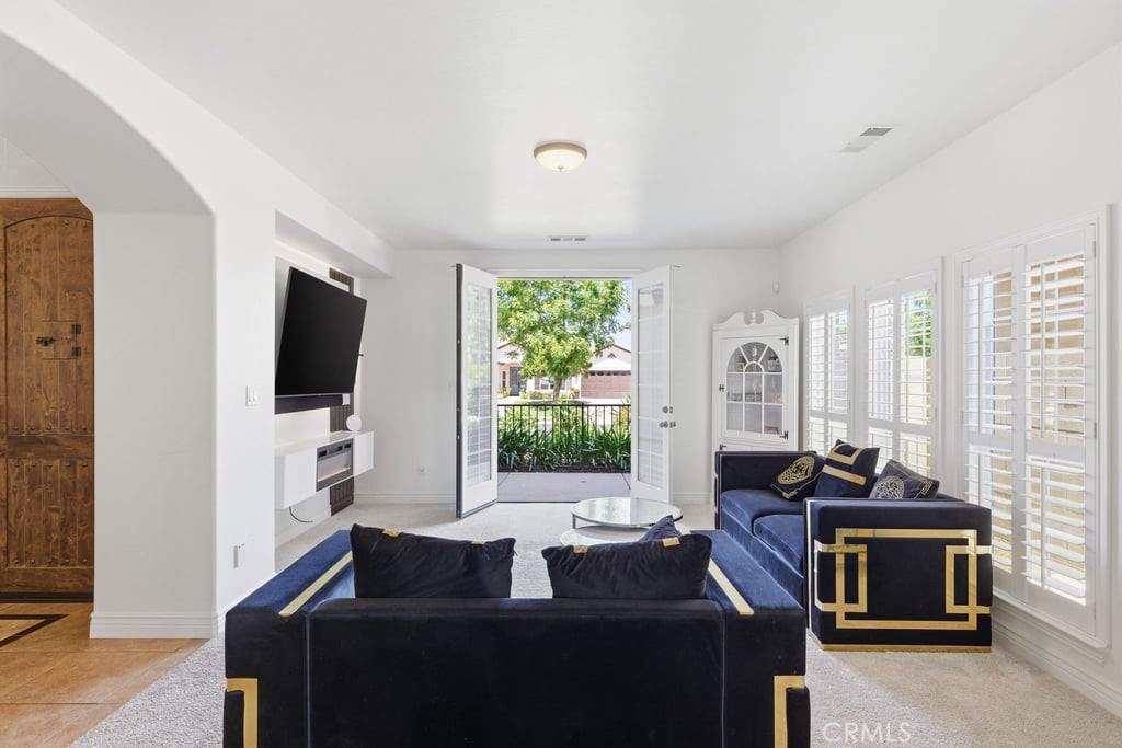 2510 Edingal Property Photo 9