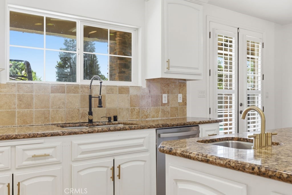 2510 Edingal Property Photo 18